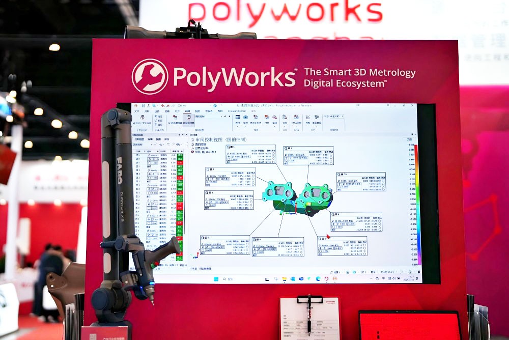 polyworks00_PerfectlyClear(1).jpg